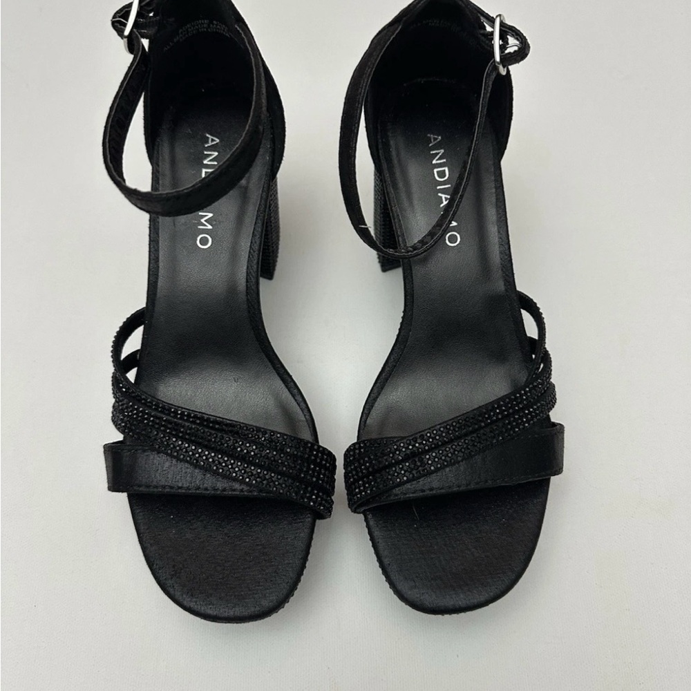 Women's Black Strappy Andiamo Sandals